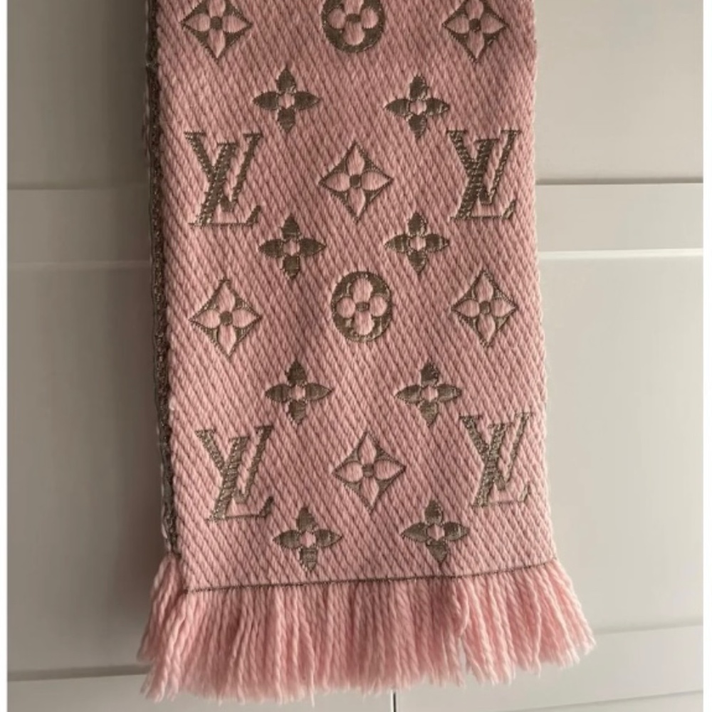 Louis Vuitton logomania pink wool scarf
